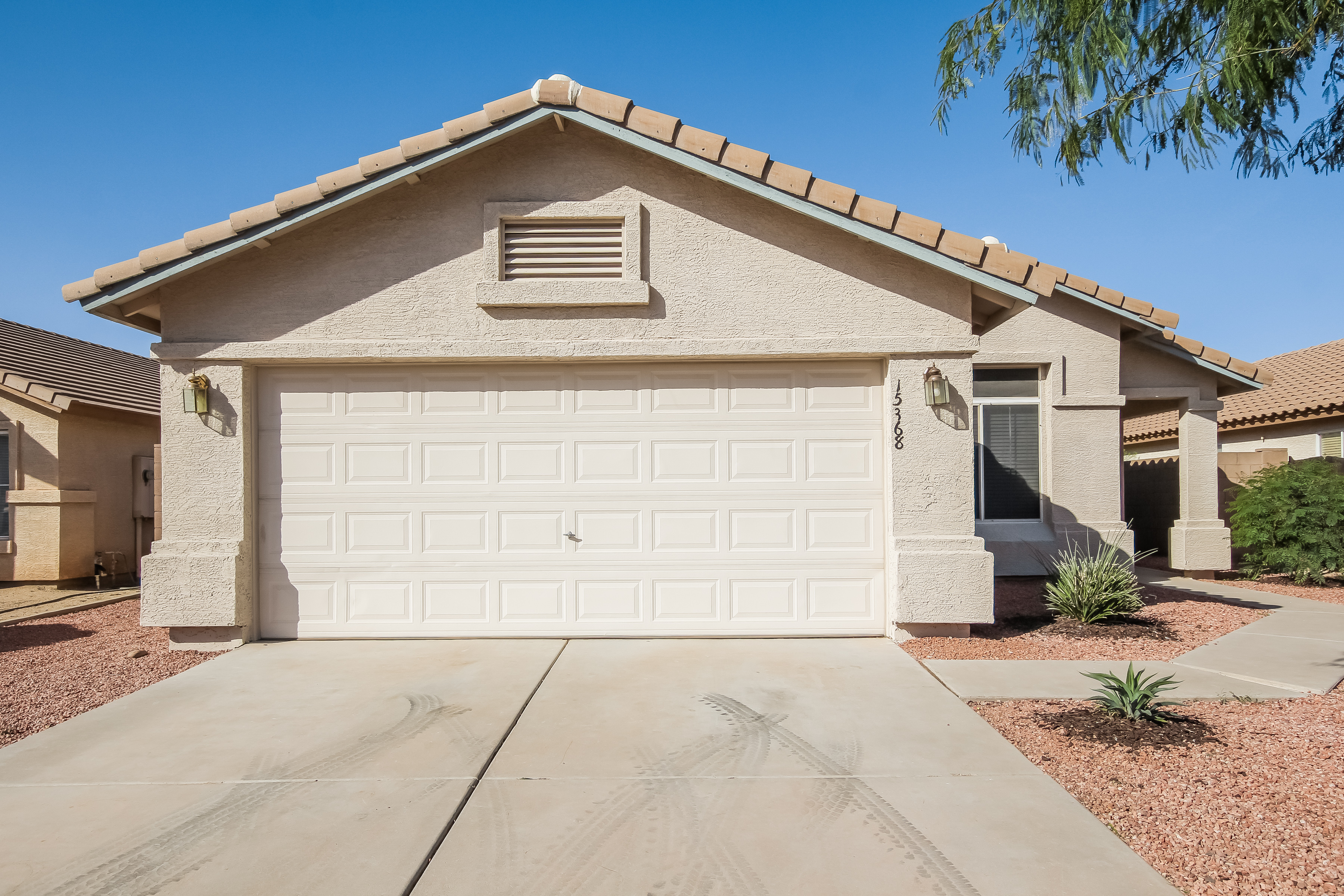 15368 W Gelding Dr Surprise, AZ 85379